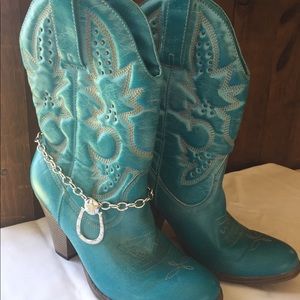 Girl MIA cow girl boots Size 9  turquoise - Sharp!